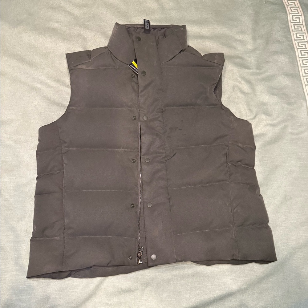 Lululemon Men's Puffer Vest